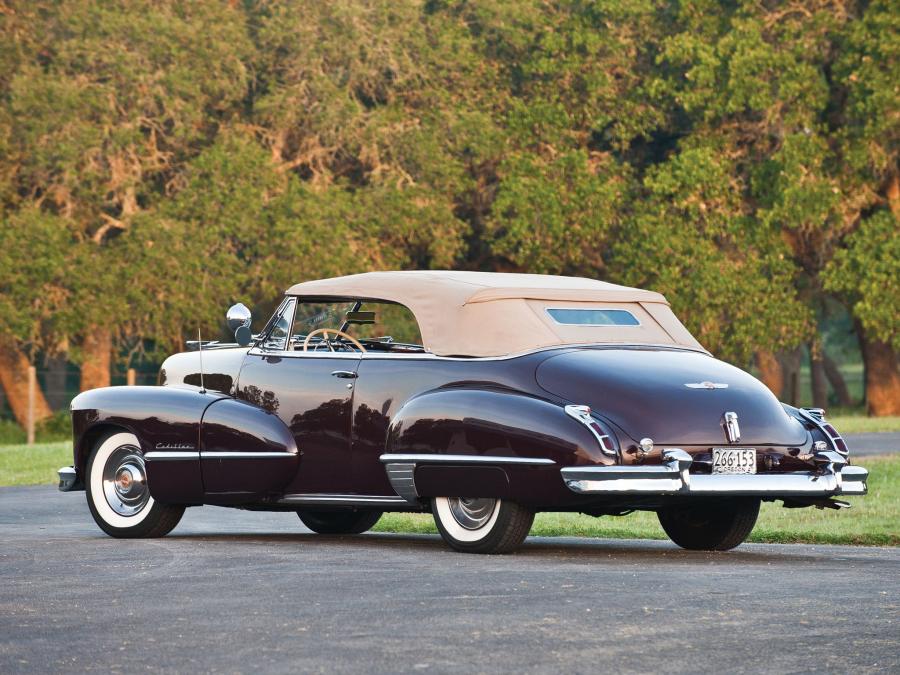  Cadillac Series 62 Convertible 1947 года  (фото 6 из 31)
